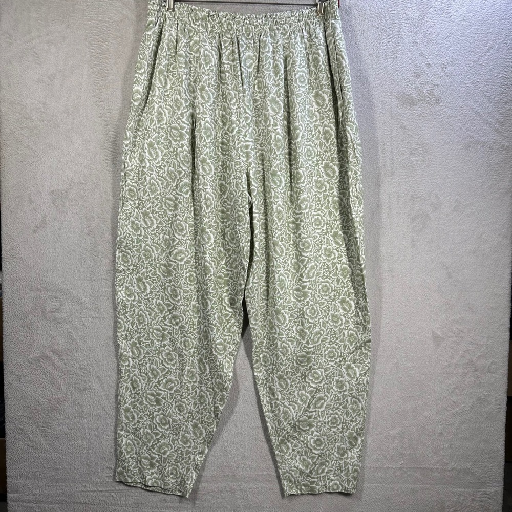 Jacque and Koko Together Floral Pants Sage Green White Rayon Plus Size 22/24